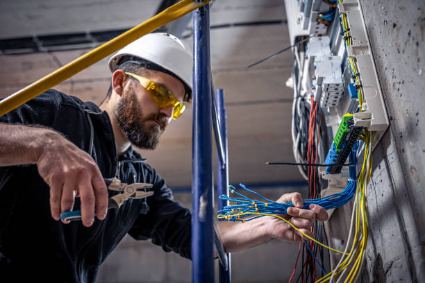 Best Licensed Electrician  in Voorheesville, NY